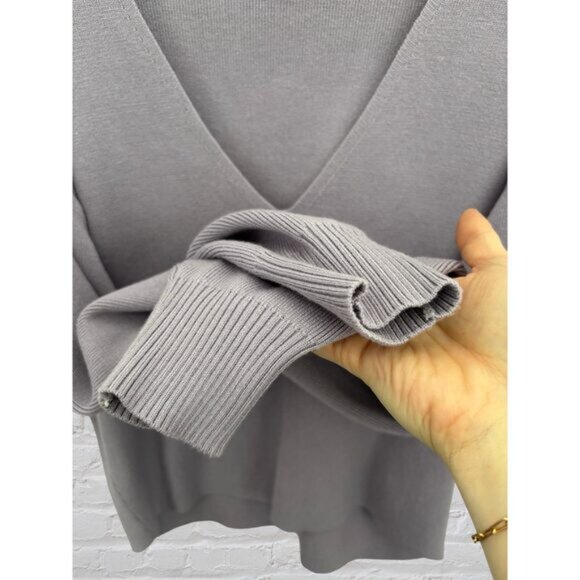 Dynamite Luca Puff Sleeve V neck Lilac Purple Sweater Small - Picture 4 of 6